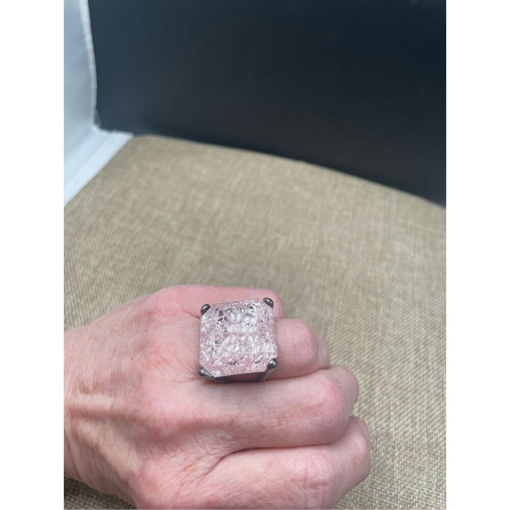 Beauty Glass Pink Crackle Glass Ring on Gunmetal Band Size 6.5